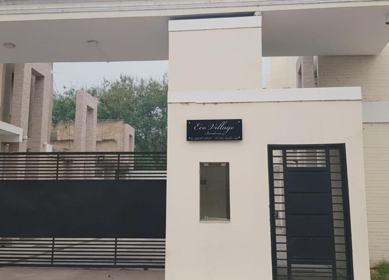 Sobrado 2 Amplo E Confortavel Em Condominio โครุมบา ภายนอก รูปภาพ