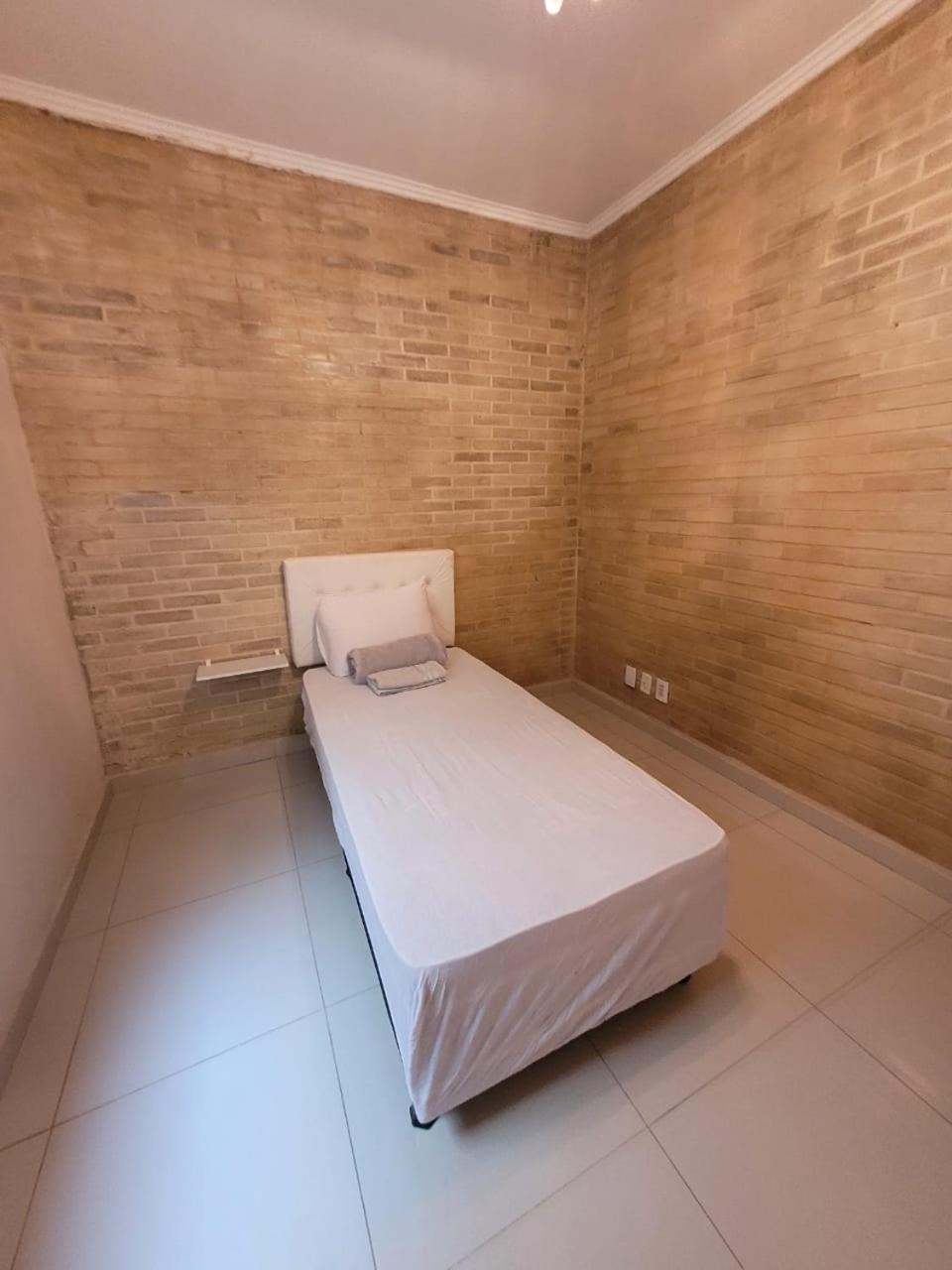 Sobrado 2 Amplo E Confortavel Em Condominio โครุมบา ห้อง รูปภาพ